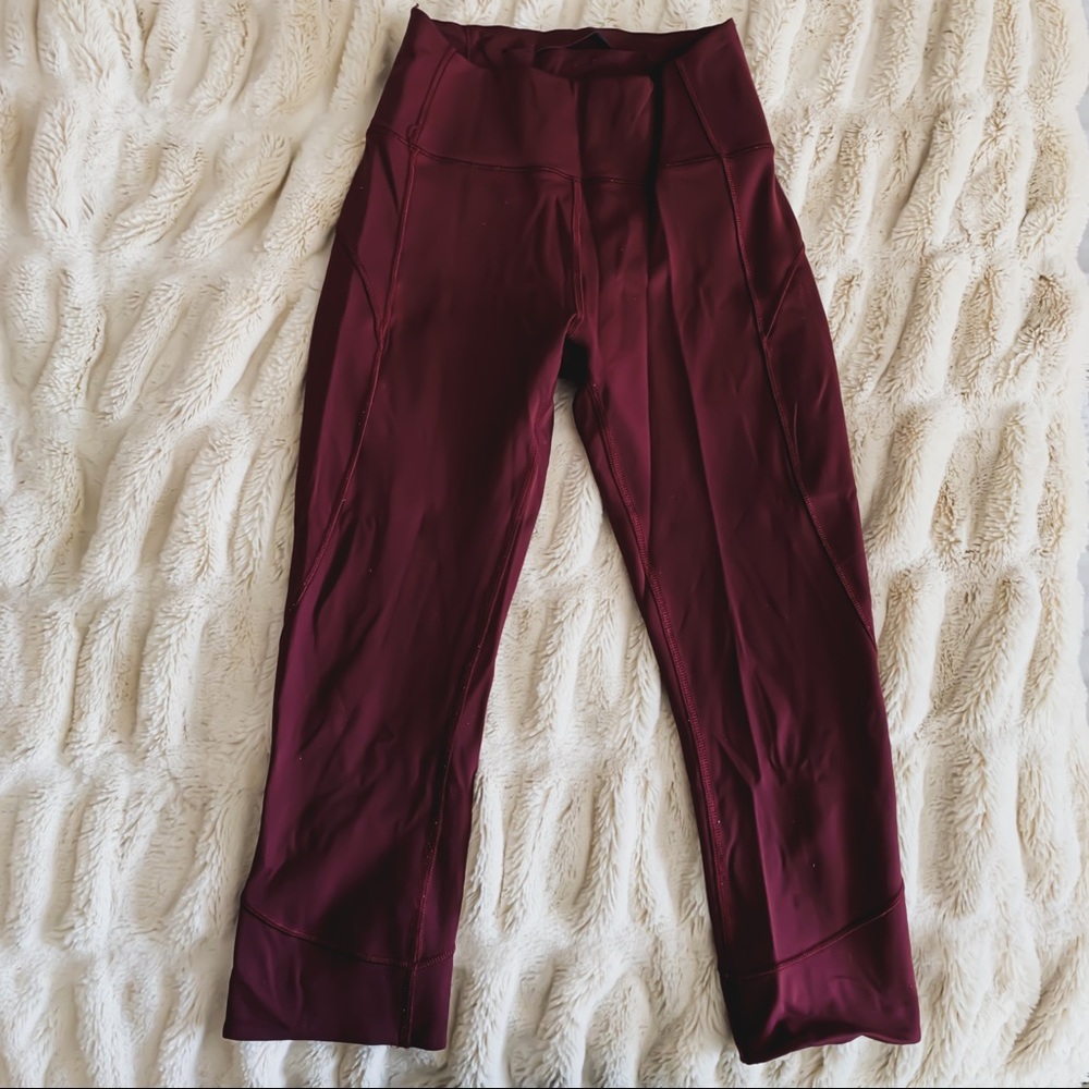 Lululemon In Movement Cropped Legging